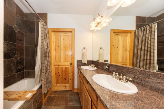 164 Buck Ridge Road 166 photo 13