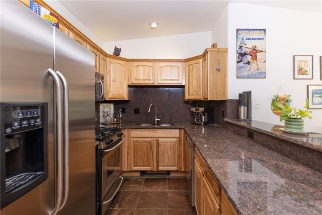 Condo in Buck Ridge Condos, Dillon — photo 2 Condo in Buck Ridge Condos, Dillon, CO — photo 2 (MLS S1071008)