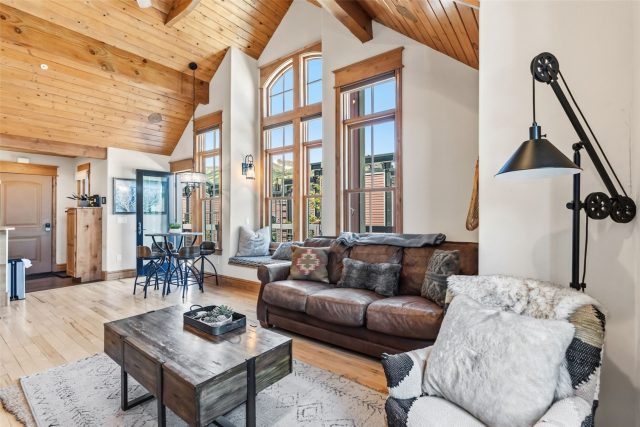 Condo in Bartlett And Shock Sub, Breckenridge, CO — photo 6 (MLS S1071014)