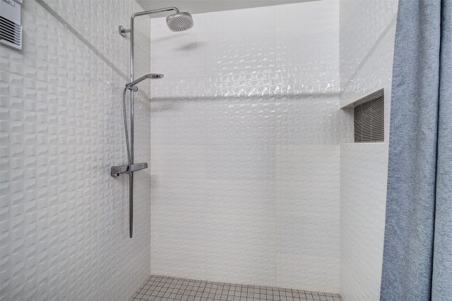 755 Columbine Road B203 photo 23