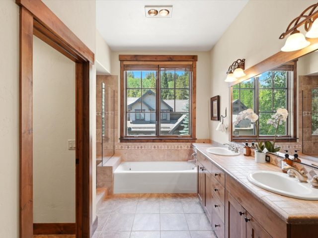 63 Mountain Thunder Drive 304 photo 16