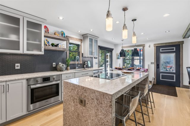 114 N Harris Street 114 photo 10