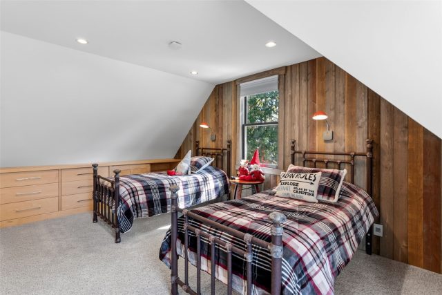 114 N Harris Street 114 photo 36