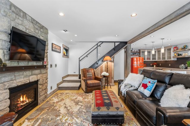 114 N Harris Street 114 photo 3