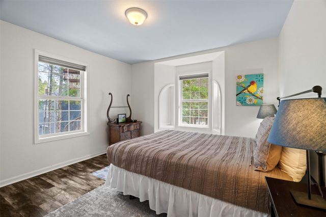 33 Red Feather Road B photo 23