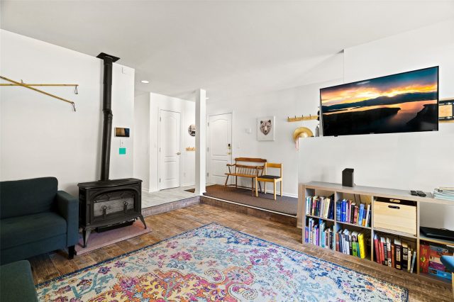 33 Red Feather Road B photo 30