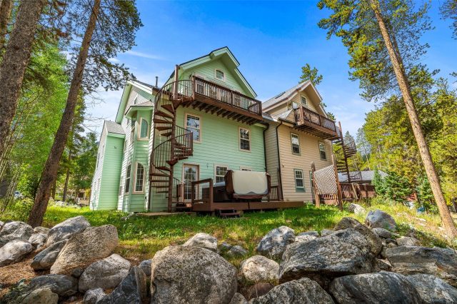 33 Red Feather Road B photo 32