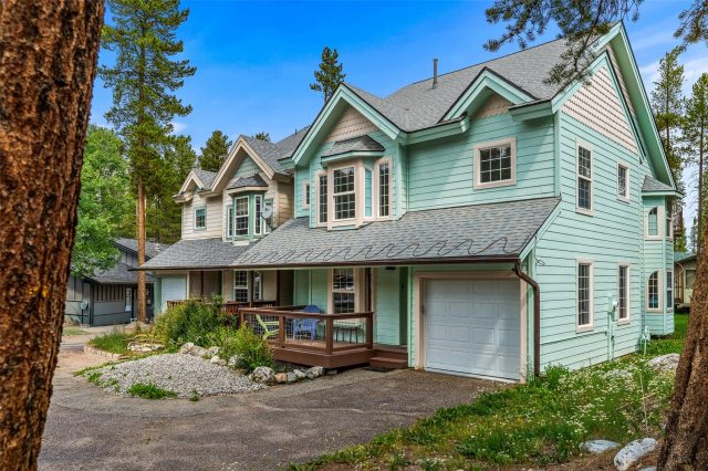 33 Red Feather Road B photo 6
