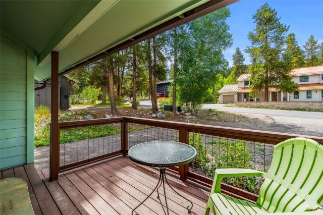 33 Red Feather Road B photo 7