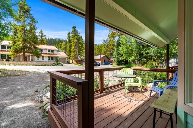 33 Red Feather Road B photo 8