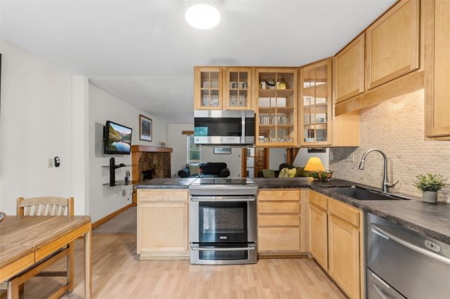 109 Hawn Drive 109 photo 11