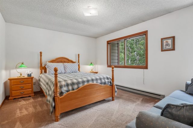 216 Creekside Drive 1 photo 23