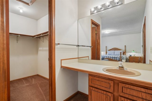 216 Creekside Drive 1 photo 28
