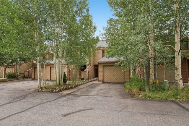 216 Creekside Drive 1 photo 3