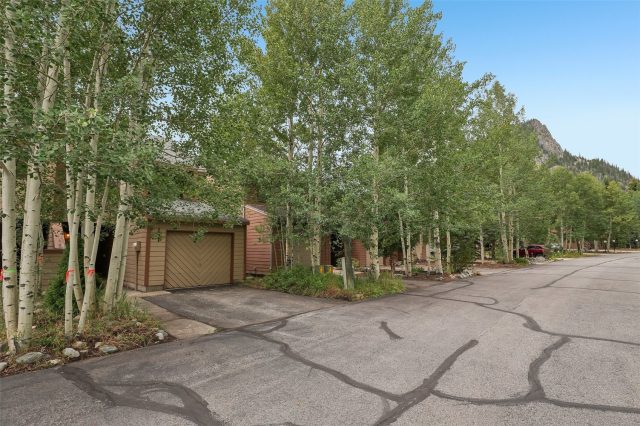 216 Creekside Drive 1 photo 4