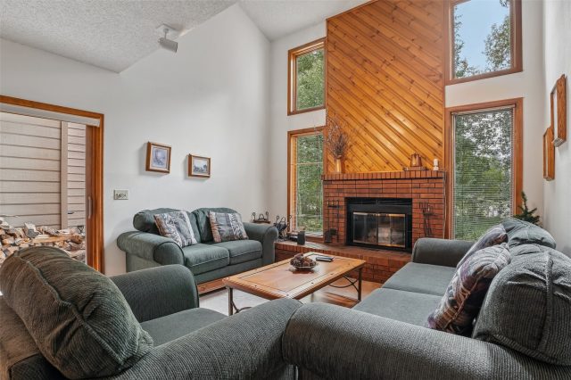 216 Creekside Drive 1 photo 5