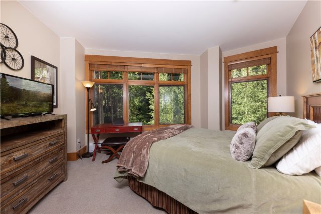 280 Trailhead Drive 3020 photo 17