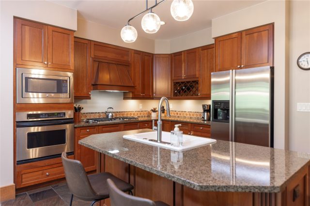 280 Trailhead Drive 3020 photo 9