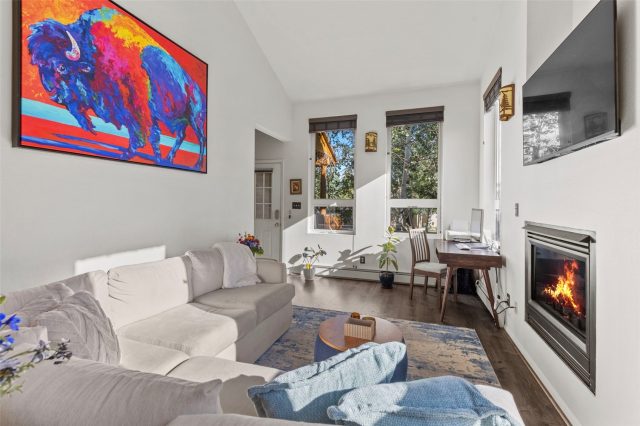 422 W Coyote Drive photo 8