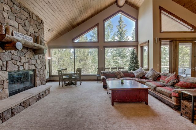 1946 Highlands Drive photo 13