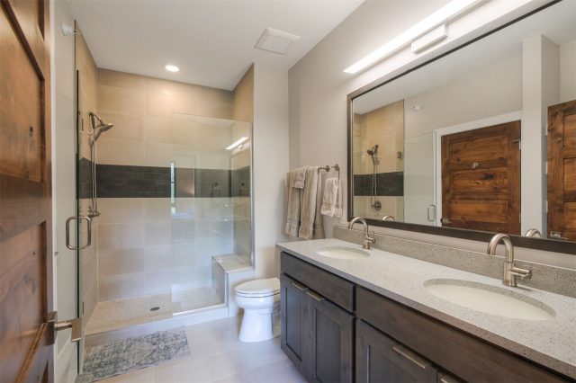 1070 Blue River Parkway 302 photo 22