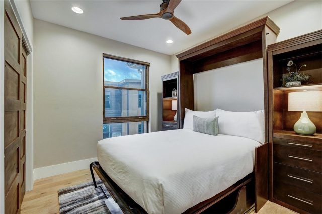 1070 Blue River Parkway 302 photo 26