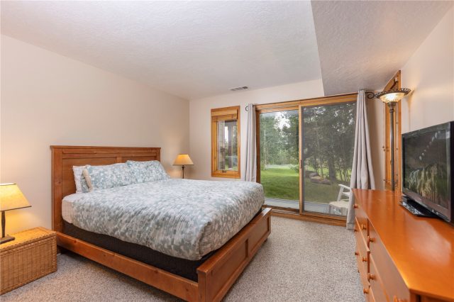210 Tennis Club Road 1624 photo 15