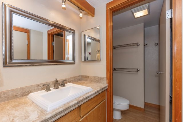 210 Tennis Club Road 1624 photo 17