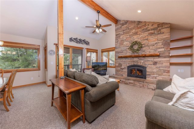 210 Tennis Club Road 1624 photo 2