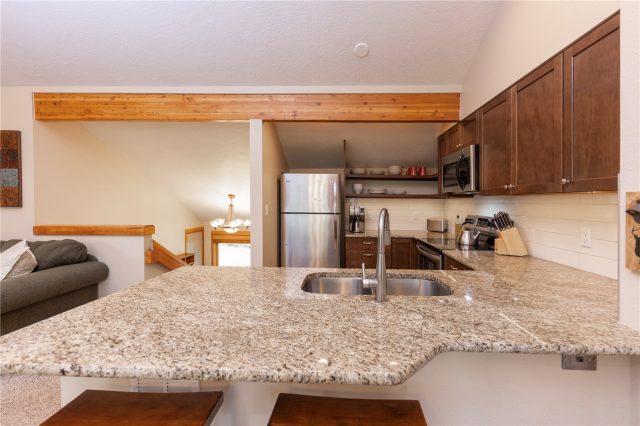210 Tennis Club Road 1624 photo 8