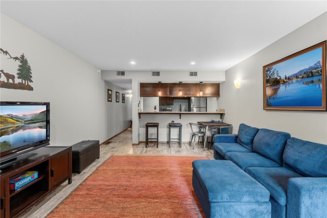 670 S 7th Avenue 139 photo 3