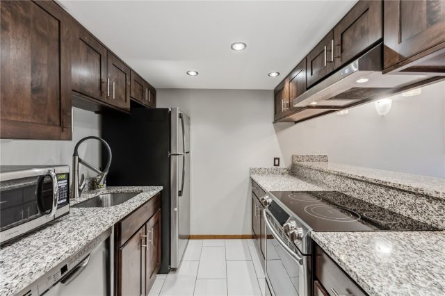 670 S 7th Avenue 139 photo 7