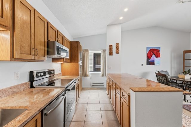 32 Corinthian Circle 303 photo 12