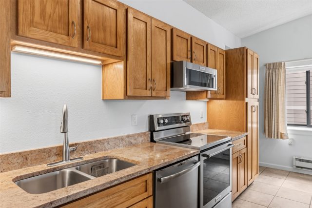 32 Corinthian Circle 303 photo 14