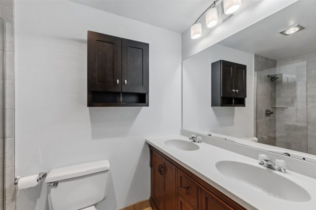 32 Corinthian Circle 303 photo 23