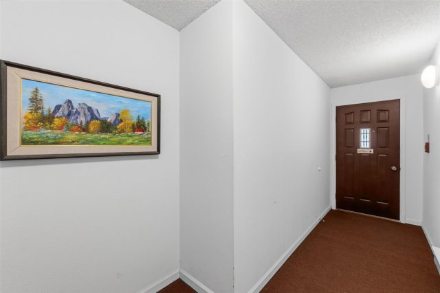 32 Corinthian Circle 303 photo 31