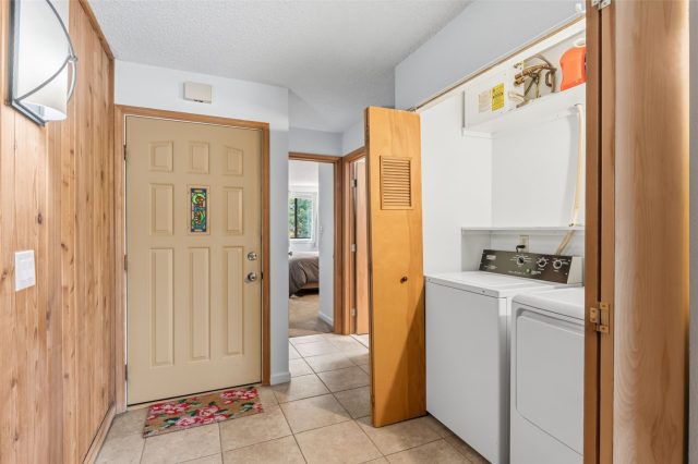32 Corinthian Circle 303 photo 34