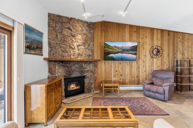 Condo in Dillon Bay In Corinthian Hill Condo, Dillon — photo 4 Condo in Dillon Bay In Corinthian Hill Condo, Dillon, CO — photo 4 (MLS S1071081)