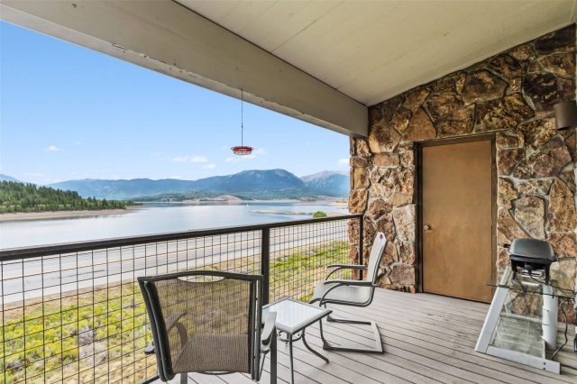 32 Corinthian Circle 303 photo 7