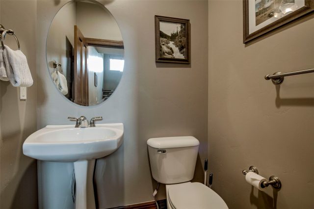 70 Oak Lane 70 photo 13