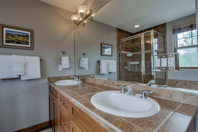 70 Oak Lane 70 photo 20