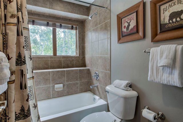70 Oak Lane 70 photo 27