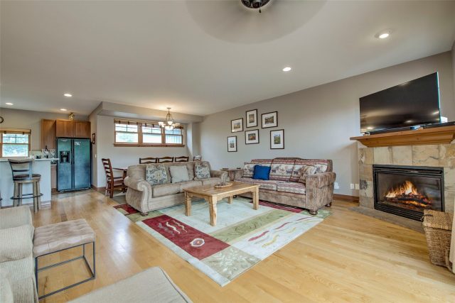 Townhome in Highland Greens, Breckenridge, CO — photo 5 (MLS S1071091)