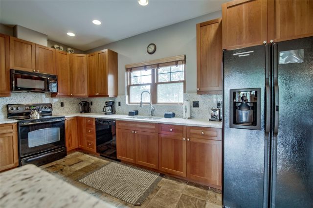 70 Oak Lane 70 photo 8