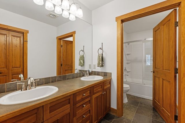 20 Hunkidori Court 2217 photo 21