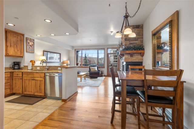 1101 Divide Road 207 photo 13