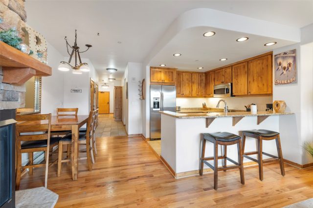 1101 Divide Road 207 photo 14