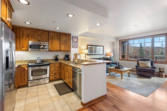 1101 Divide Road 207 photo 16