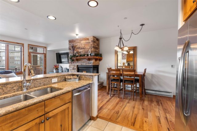1101 Divide Road 207 photo 18