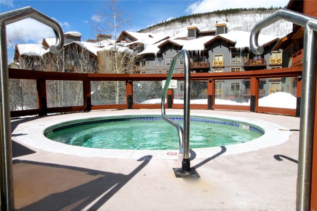 184 Copper Circle 401 photo 20